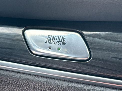 Used 2024 Buick Enclave Premium image 25