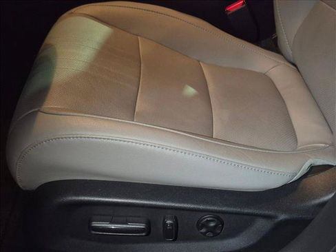 Used 2020 Honda Accord Touring image 4