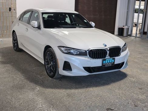 Used 2025 BMW 330i xDrive Sedan image 3