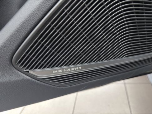 Used 2023 Audi A4 2.0T Premium Plus w/ Premium Plus Package image 11