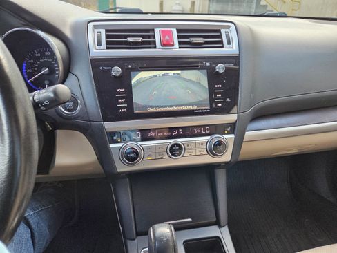 Used 2015 Subaru Outback 2.5i Limited image 12