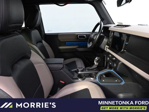 Used 2022 Ford Bronco Wildtrak AWD/4WD image 16