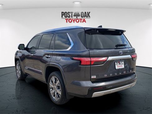 Used 2024 Toyota Sequoia Capstone image 5