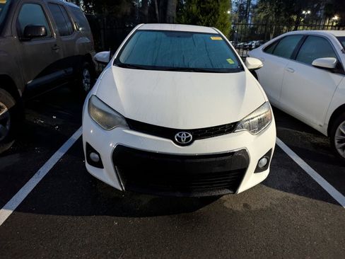 Used 2015 Toyota Corolla S image 2