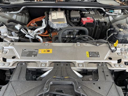 Used 2024 BMW iX xDrive50 w/ Sport Package image 36