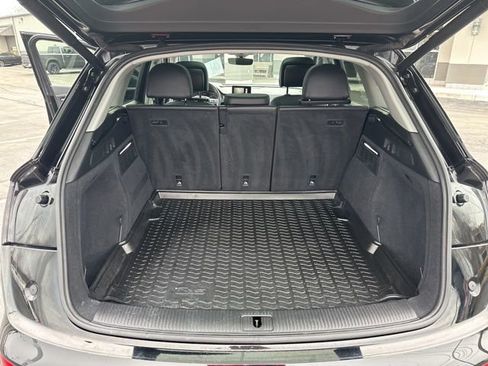 Used 2019 Audi Q5 2.0T Premium w/ Convenience Package image 17