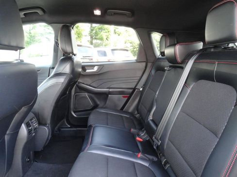 Used 2025 Ford Escape ST-Line AWD/4WD image 19
