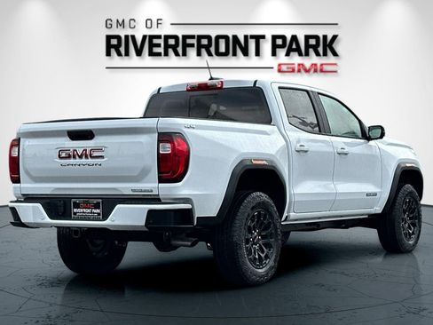 New 2026 GMC Canyon Elevation w/ Convenience Package image 3