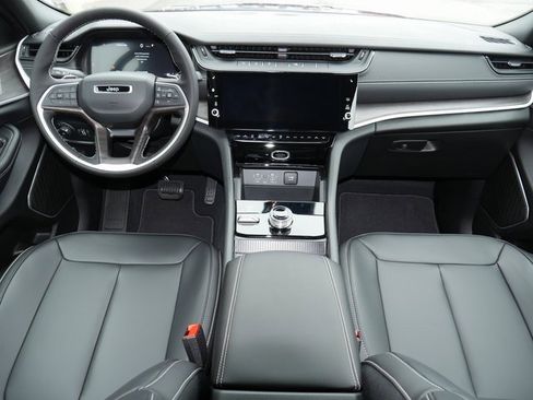 New 2026 Jeep Grand Cherokee Limited image 4