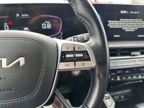 Used 2023 Kia Telluride S image 23