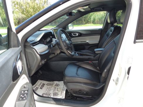 Used 2024 Jeep Compass Limited AWD/4WD image 25