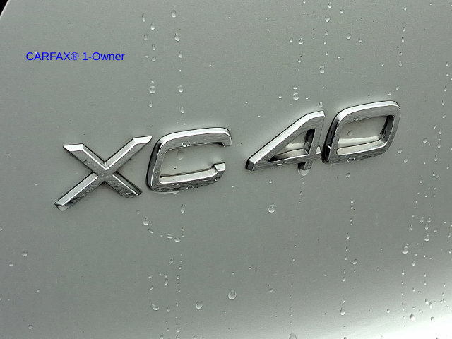 Used 2019 Volvo XC40 T5 Momentum AWD/4WD image 31