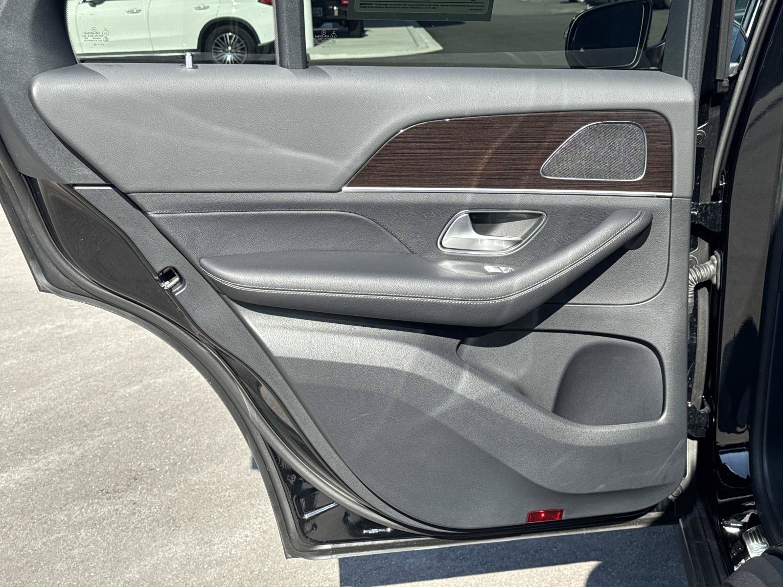 Certified 2025 Mercedes-Benz GLE 350 4MATIC image 13