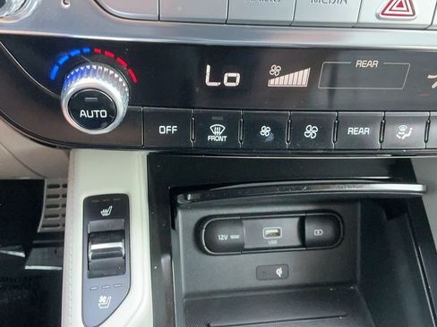 Used 2021 Kia Telluride SX w/ Towing Package FWD image 33