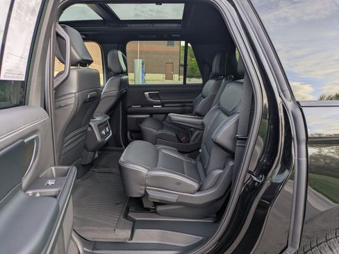 Certified 2025 Ford Expedition Max Platinum w/ Stealth Appearance Package image 25