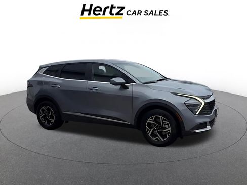 Used 2025 Kia Sportage LX FWD image 1