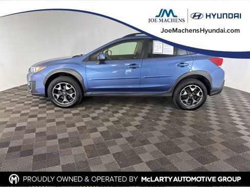 Used 2019 Subaru Crosstrek 2.0i Premium w/ Eyesight System image 3