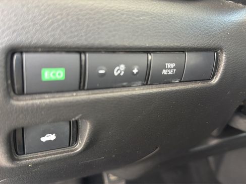 Certified 2025 Nissan Sentra SV FWD image 20