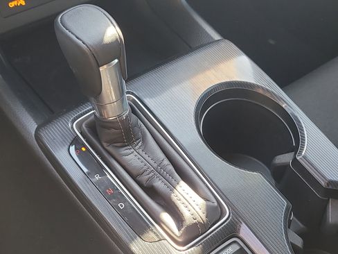 Used 2024 Honda Civic Sport image 23