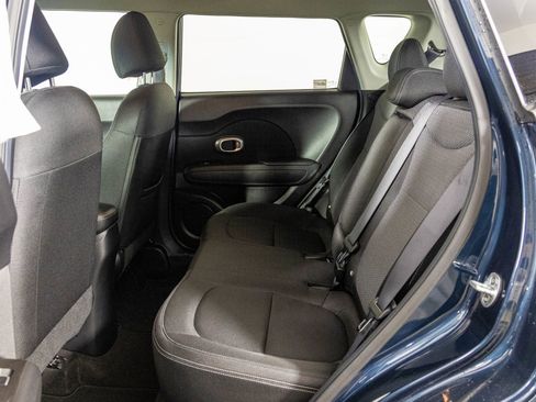 Used 2018 Kia Soul + FWD image 36