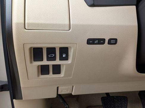 Used 2011 Lexus RX 350 2WD w/ Premium Pkg image 17
