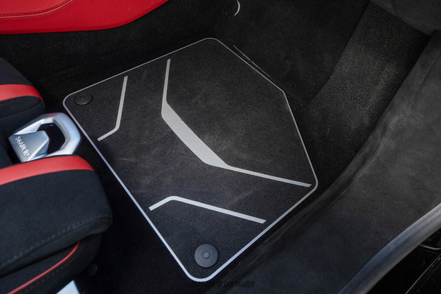Used 2021 Lamborghini Huracan STO RWD image 36