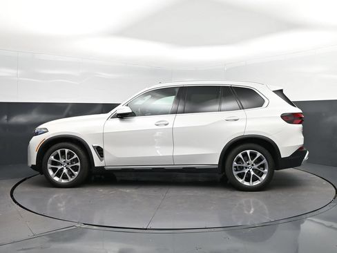 Certified 2026 BMW X5 xDrive40i w/ Climate Comfort Package AWD/4WD image 4