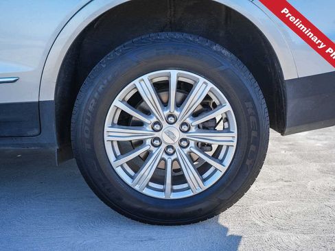 Used 2019 Cadillac XT5 FWD image 11