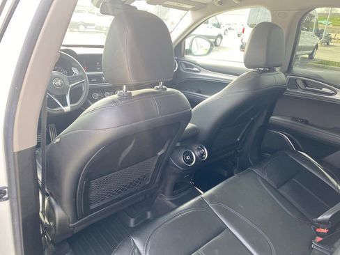 Used 2018 Alfa Romeo Stelvio Sport w/ Quick Order Package 22J Sport image 32