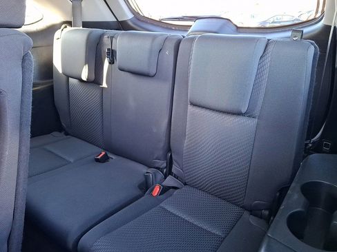 Used 2019 Toyota Highlander LE image 10