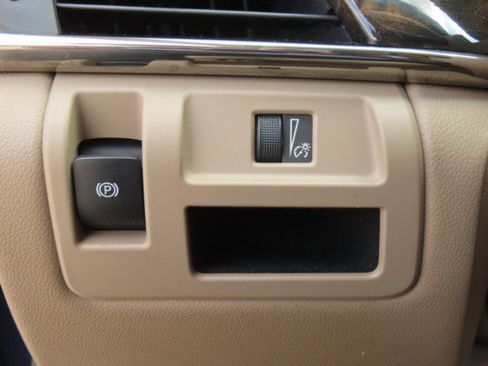 Used 2015 Cadillac CTS Luxury image 24