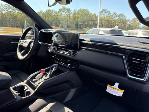 New 2026 GMC Canyon Elevation w/ Convenience Package image 13