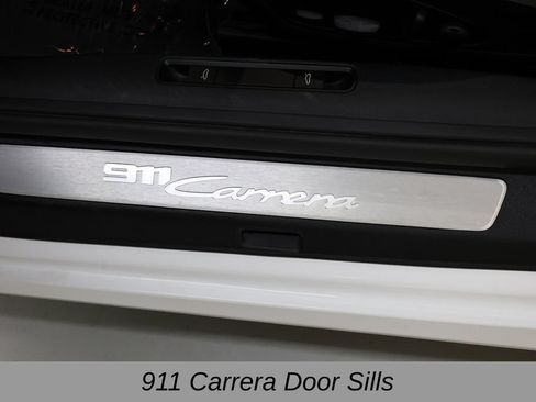 Used 2025 Porsche 911 Carrera RWD image 35