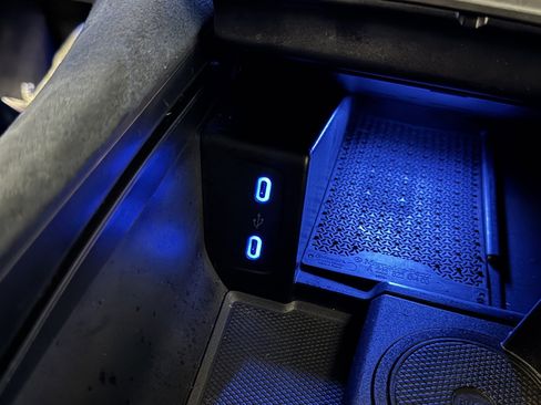 Certified 2023 Mercedes-Benz EQS 580 4MATIC Sedan image 33