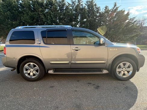 Used 2013 Nissan Armada Platinum AWD/4WD image 8