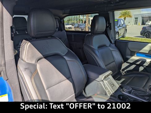Used 2023 Ford Bronco Badlands image 16
