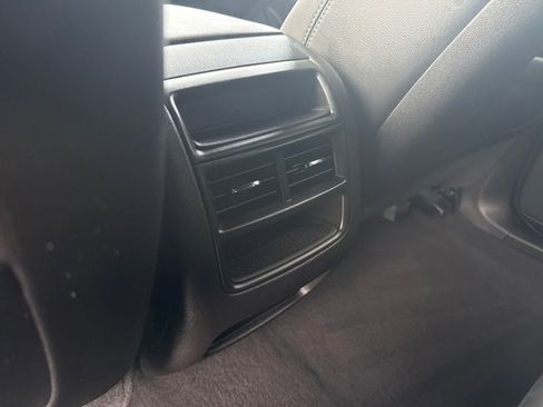 Certified 2022 Cadillac XT5 Luxury image 23