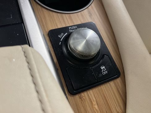 Used 2021 Lexus RX 350L FWD w/ Premium Package image 33