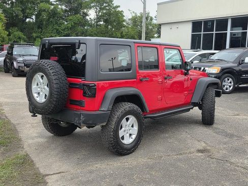 Used 2018 Jeep Wrangler Unlimited Sport S AWD/4WD image 6