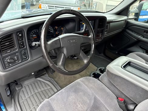 Used 2004 GMC Sierra 1500 SLE w/ Light Duty Power Package image 15