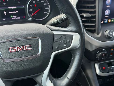 Used 2022 GMC Acadia SLT AWD/4WD image 17