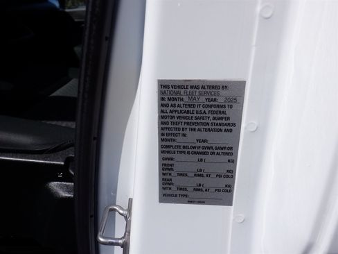 Used 2025 Ford Transit 250 Low Roof w/ Exterior Upgrade Package RWD image 13