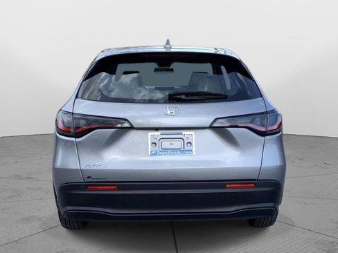 Used 2023 Honda HR-V LX image 4