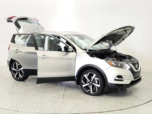 Used 2022 Nissan Rogue Sport SL AWD/4WD image 9