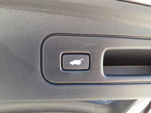 Used 2025 Acura MDX w/ Technology Package image 11