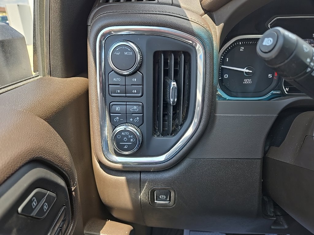 Used 2023 GMC Sierra 3500 Denali AWD/4WD image 20