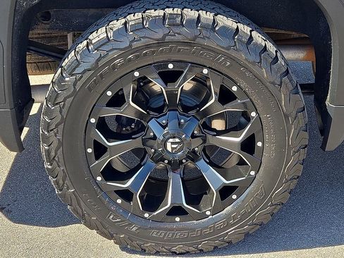 Used 2021 GMC Sierra 1500 SLE image 7