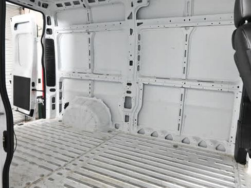 Used 2024 RAM ProMaster 2500 w/ Convenience Group FWD image 11