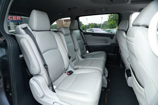 Used 2018 Honda Odyssey Touring image 32