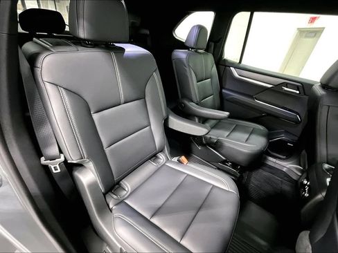 New 2026 GMC Acadia Elevation w/ Black Edition FWD image 8